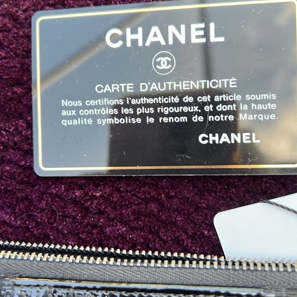 CHANEL Black clutch, rare. Large inside with big zipper compartment. - Picture 3 of 7